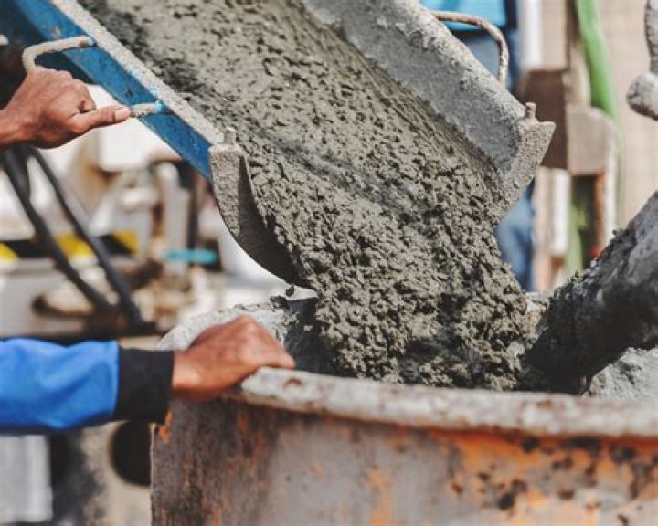 Can you put river rock in concrete?