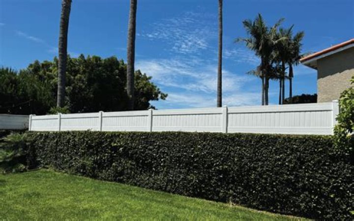 Can you render a fence?