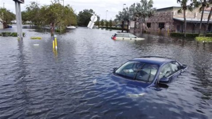 Did Elba flood?