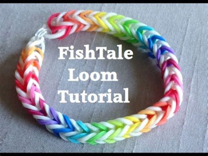 How do you make a fishtail bracelet?