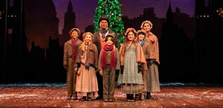 How does A Christmas Carol relate to the Victorian era?