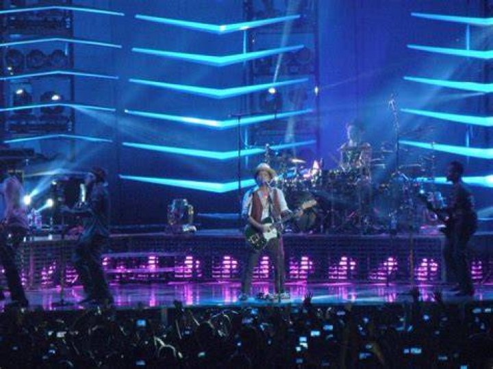 How many copies did Unorthodox Jukebox sell?
