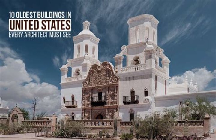 What is the oldest building in Bakersfield?