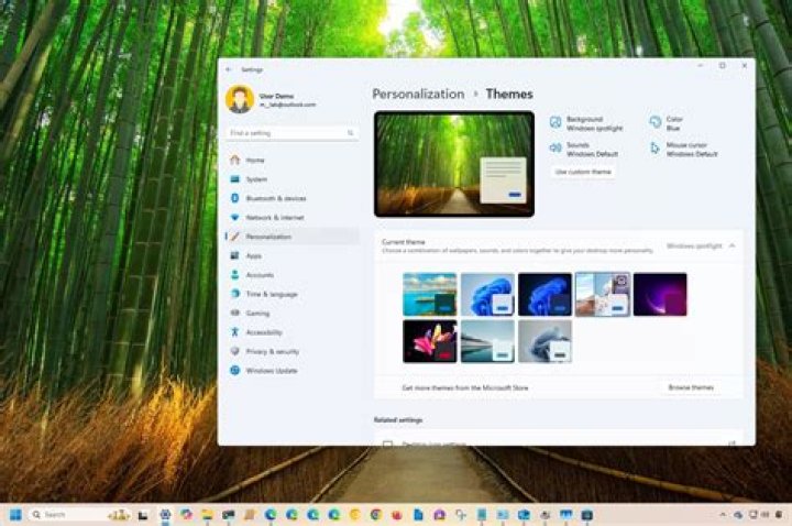 Where can I get free themes for Android?