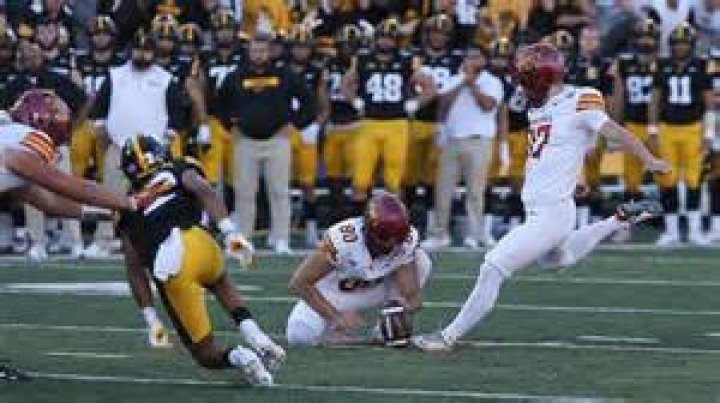 Who won Cy-Hawk game 2021?